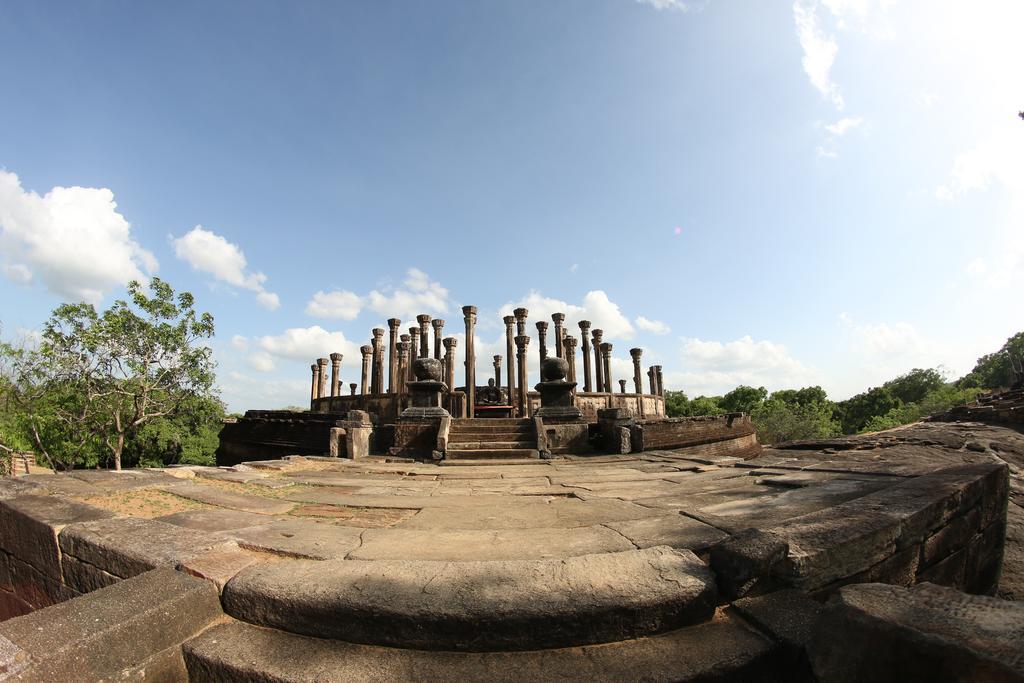 Miracle Resorts & Villas Polonnaruwa Eksteriør billede